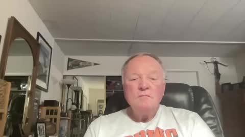 cookoosnest online show from October 22, 4:35 am