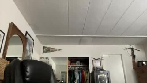 cookoosnest online show from November 23, 5:18 am