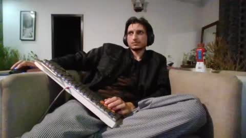 Cool2Buddies online show from April 5, 10:07 pm