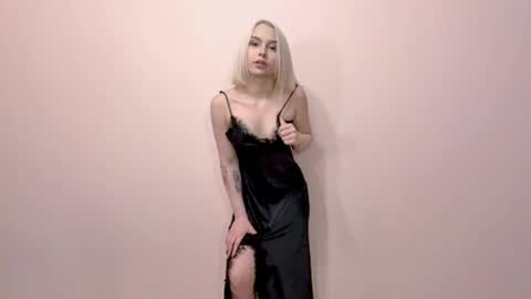 Bella online show from May 24, 8:30 am