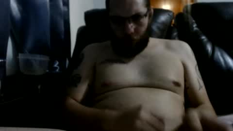 Snapshot of corey8878 chatting on April 16, 6:36 am corey online show from April 16, 6:36 am