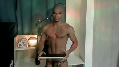 CoreyGlover online show from April 21, 7:47 am