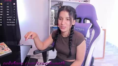 Lunita online show from July 10, 1:47 pm