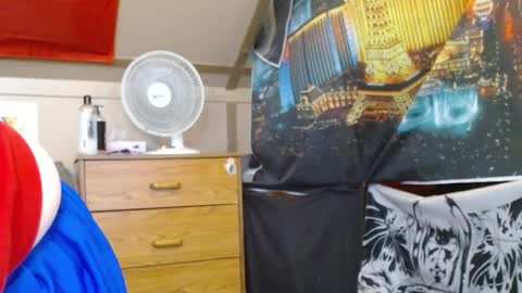 cosmicjones88 online show from May 24, 10:20 am