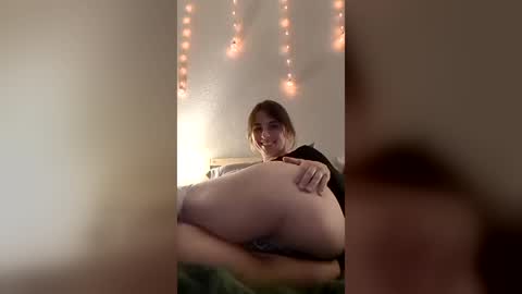 Ash online show from August 1, 2:44 am