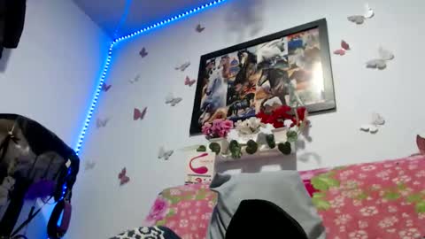 Snapshot of costahotxxx chatting on February 25, 8:35 am sofiabigcock69 online show from February 25, 8:35 am