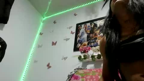 Snapshot of costahotxxx chatting on March 3, 8:31 am sofiabigcock69 online show from March 3, 8:31 am