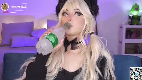 Dollie  online show from July 14, 2:03 am