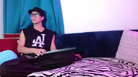 Couple hotFD online show from April 19, 4:23 am