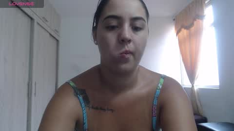 Snapshot of couple_sexandlove chatting on November 16, 3:39 pm ALEJANDRO Y EMILY online show from November 16, 3:39 pm