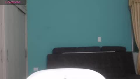 Snapshot of couple_sexandlove chatting on January 8, 1:41 am ALEJANDRO Y EMILY online show from January 8, 1:41 am