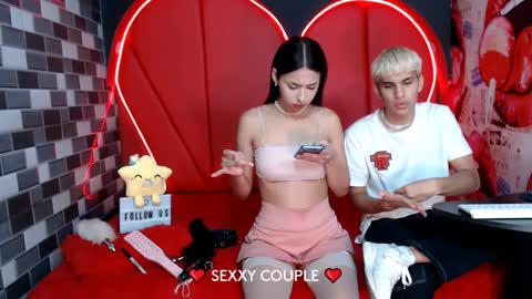 Snapshot of couple_sexxy7 chatting on January 20, 11:21 pm MIA LIZ AND SAM online show from January 20, 11:21 pm