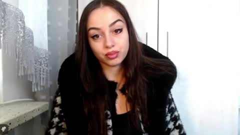 Courtney online show from April 18, 7:12 am