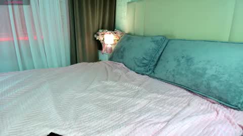 Eva online show from March 8, 8:34 pm