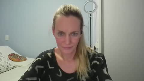 Anny online show from February 8, 12:47 am