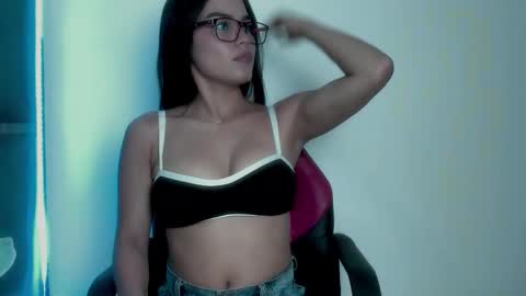 crazybaby_squirt online show from February 23, 3:04 am