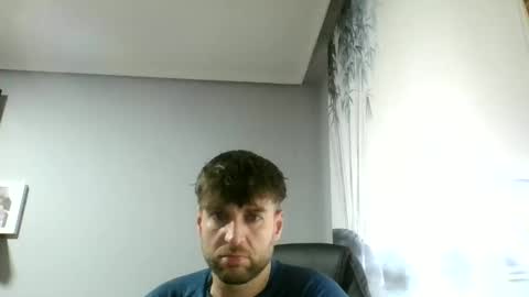 crazyboy44412345 online show from May 30, 9:28 am