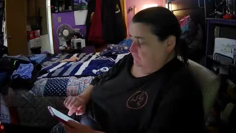 Snapshot of crazygirl802 chatting on April 25, 7:22 pm crazygirl802 online show from April 25, 7:22 pm