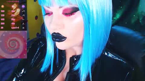 Roxy online show from November 5, 9:20 am