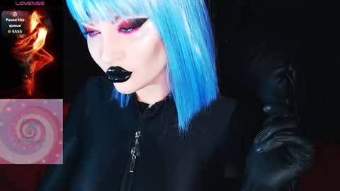 Roxy online show from June 4, 1:28 pm