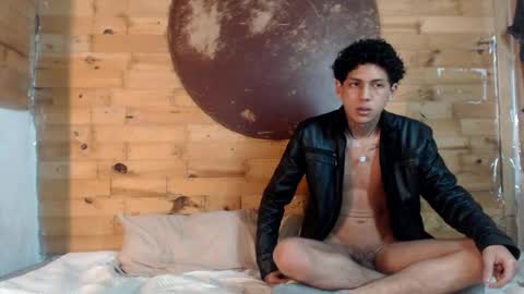  CAMILA Y SEBASTIAN online show from January 2, 7:12 am