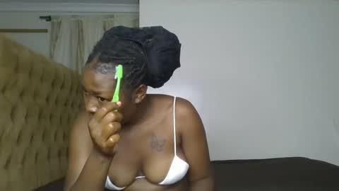 creamy_pie1 online show from February 12, 10:05 pm