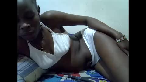 creamy_pussie online show from May 31, 8:10 pm