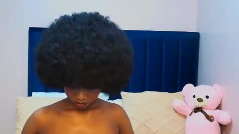 queen online show from April 12, 7:08 pm