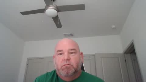 W online show from May 6, 11:48 am