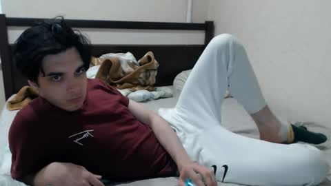 Snapshot of cris_peace chatting on November 22, 8:35 am JOIN IN A FAN CLUB AND YOU WILL HAVE 90 OF MY PHOTOVIDEO FREE FANSLY - online show from November 22, 8:35 am