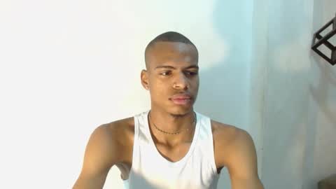 criss_zuri online show from October 9, 11:30 am