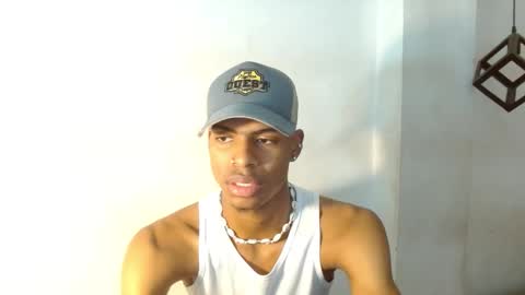 criss_zuri online show from October 17, 11:57 am
