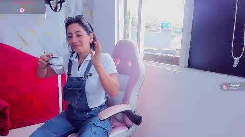 Cristal online show from January 18, 6:23 pm