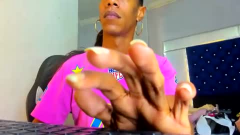 cristalhot333 online show from July 17, 11:39 am