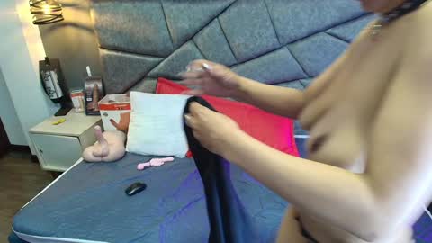 CRISTAL MILF online show from December 6, 10:41 pm