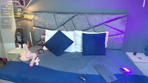 CRISTAL MILF online show from January 14, 12:11 am