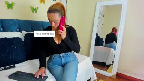 cristal walker online show from October 8, 11:41 am