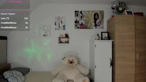 veronika online show from May 23, 5:12 am