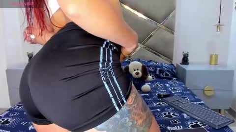 Snapshot of cristel_natt chatting on February 17, 3:09 pm Independent Model online show from February 17, 3:09 pm