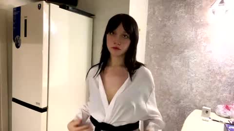 Snapshot of cristenfarias chatting on May 12, 6:49 pm Niki online show from May 12, 6:49 pm