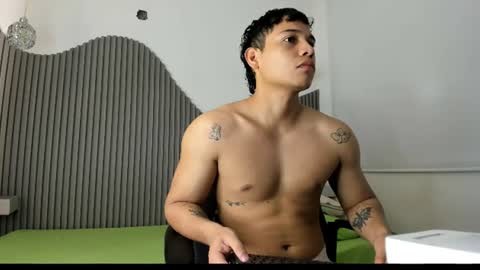 CRITIAN MONTES online show from June 26, 11:36 am