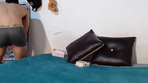 Snapshot of cristofer_hot98 chatting on February 8, 5:18 am Cristofer online show from February 8, 5:18 am