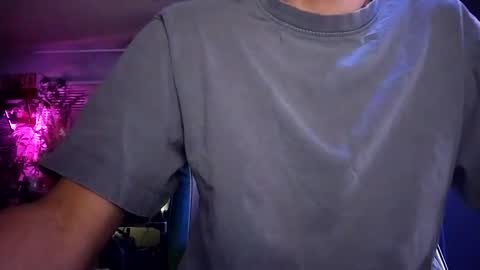 crock799763 online show from May 28, 8:33 am
