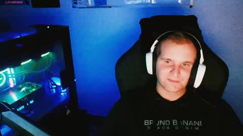 Anderson online show from December 2, 2:42 am