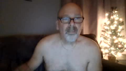 fun guy online show from August 10, 1:31 am