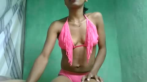 crushlove069 online show from June 4, 7:36 am