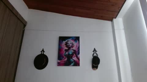 Crystal Blaze online show from April 2, 1:09 pm