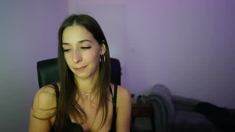 Crystalbrunette18 online show from May 13, 6:16 pm