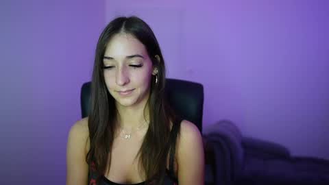 Crystalbrunette18 online show from May 20, 12:55 pm