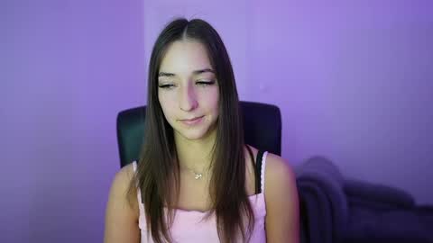 Crystalbrunette18 online show from May 22, 1:06 pm